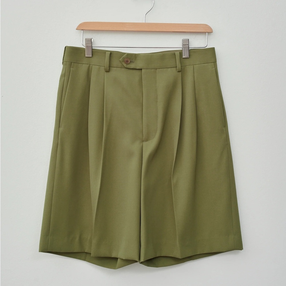 Auralee Max Gabardine Short in Green